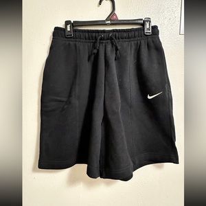 Nike women’s Shorts Size S
